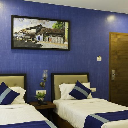 Hotel Neighbourhood, Cochin Kochi Bagian luar foto