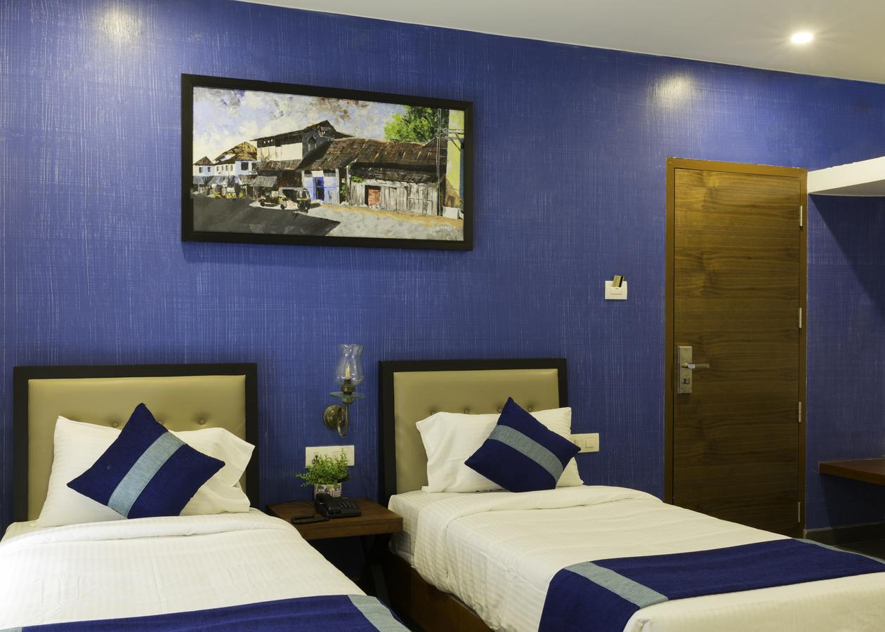 Hotel Neighbourhood, Cochin Kochi Bagian luar foto